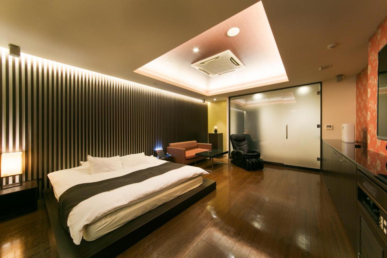 Hotel Lotus Toyonaka (Adults Only) Exterior foto